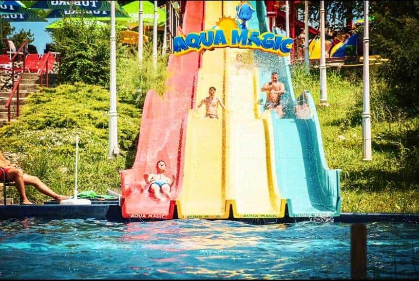 parcuri acvatice litoral aqua magic mamaia tobogane