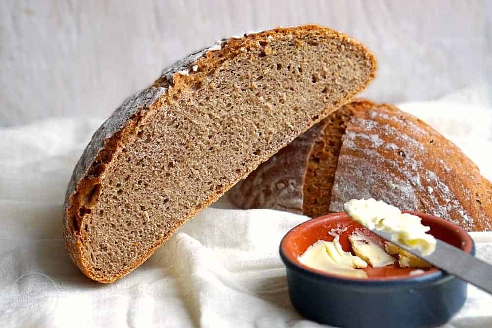 Leckeres Sauerteig-Mischbrot