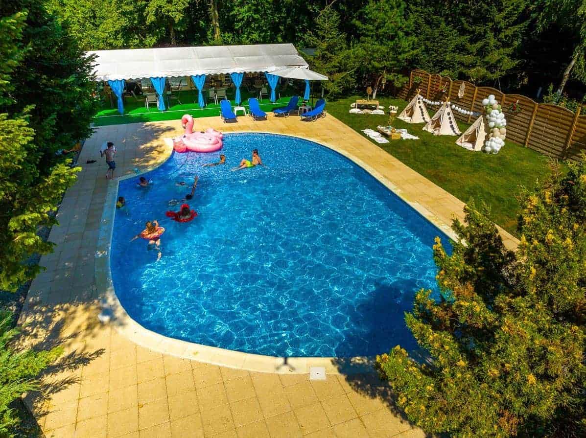 piscina Secret Forest Garden Corbeanca Locuri de Petreceri in Aer Liber pentru Copii Bucuresti
