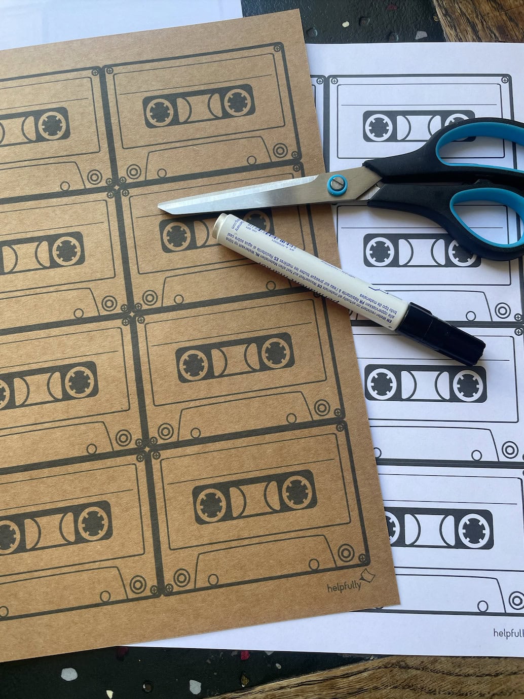 retro Einladungskarte oder Gutschein basteln beidseitiger Druck möglich, coole Retro Kassette