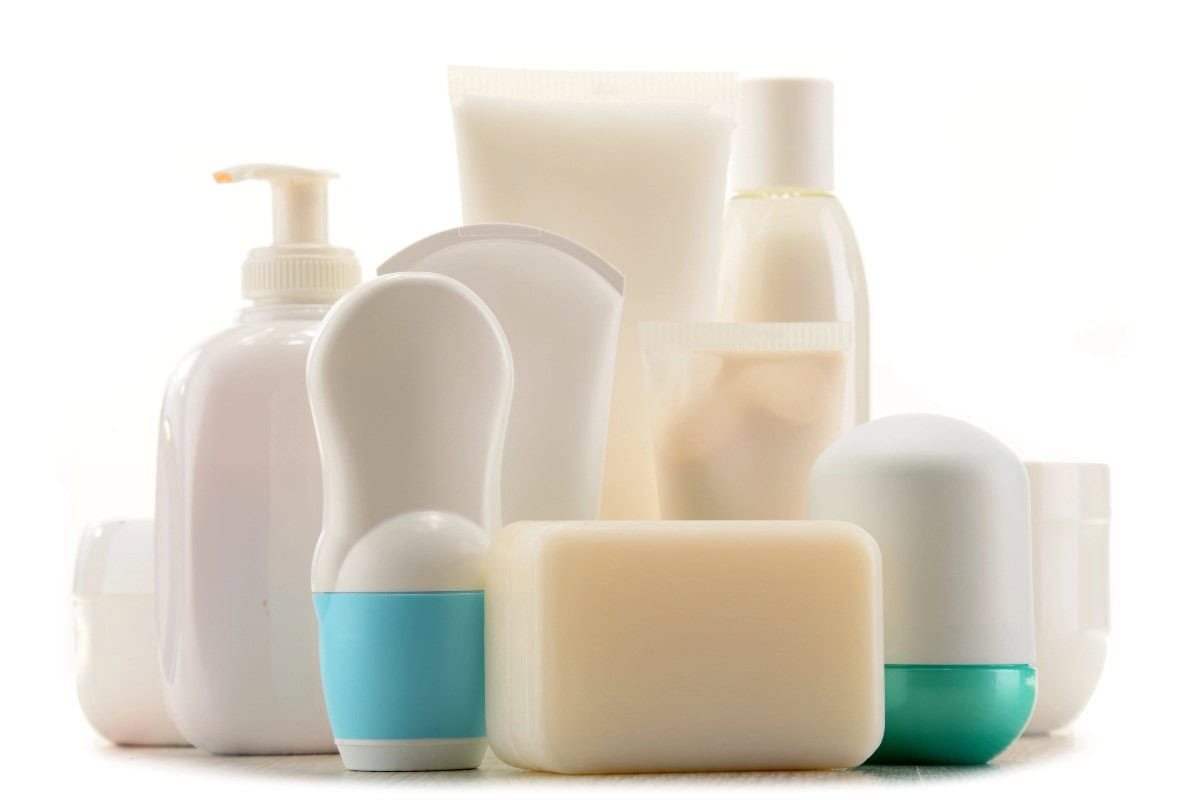 how to pack toiletries for travel