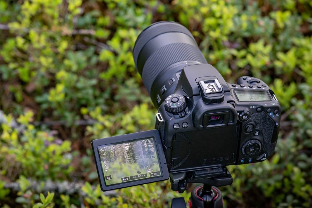 Die Canon EOS 90D