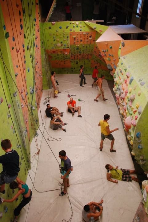 Cursuri de Escaladă la Fabrica de Căţărat