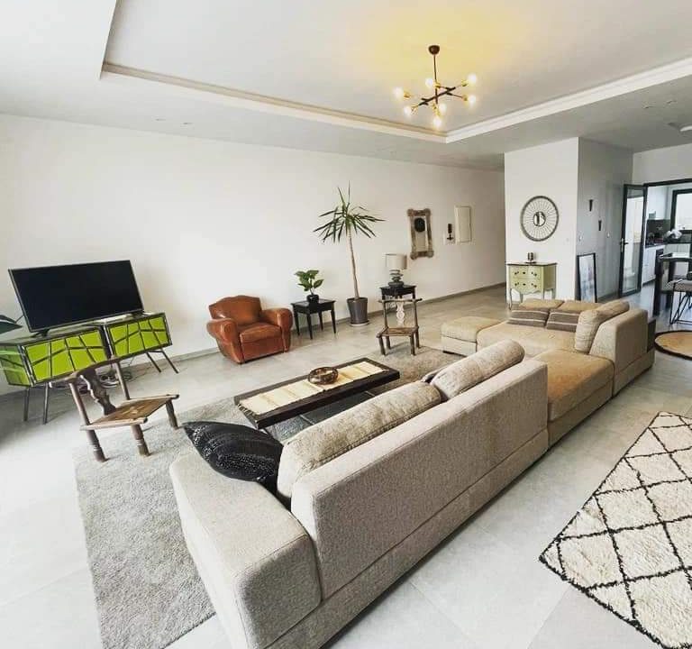 72DF0E62-EC9D-4C2B-89E3-5DFE3303E5A1