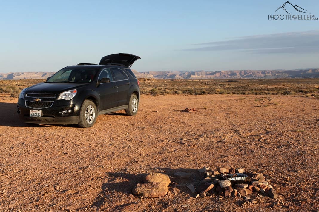 Ein schwarzes SUV am Alstrom Point