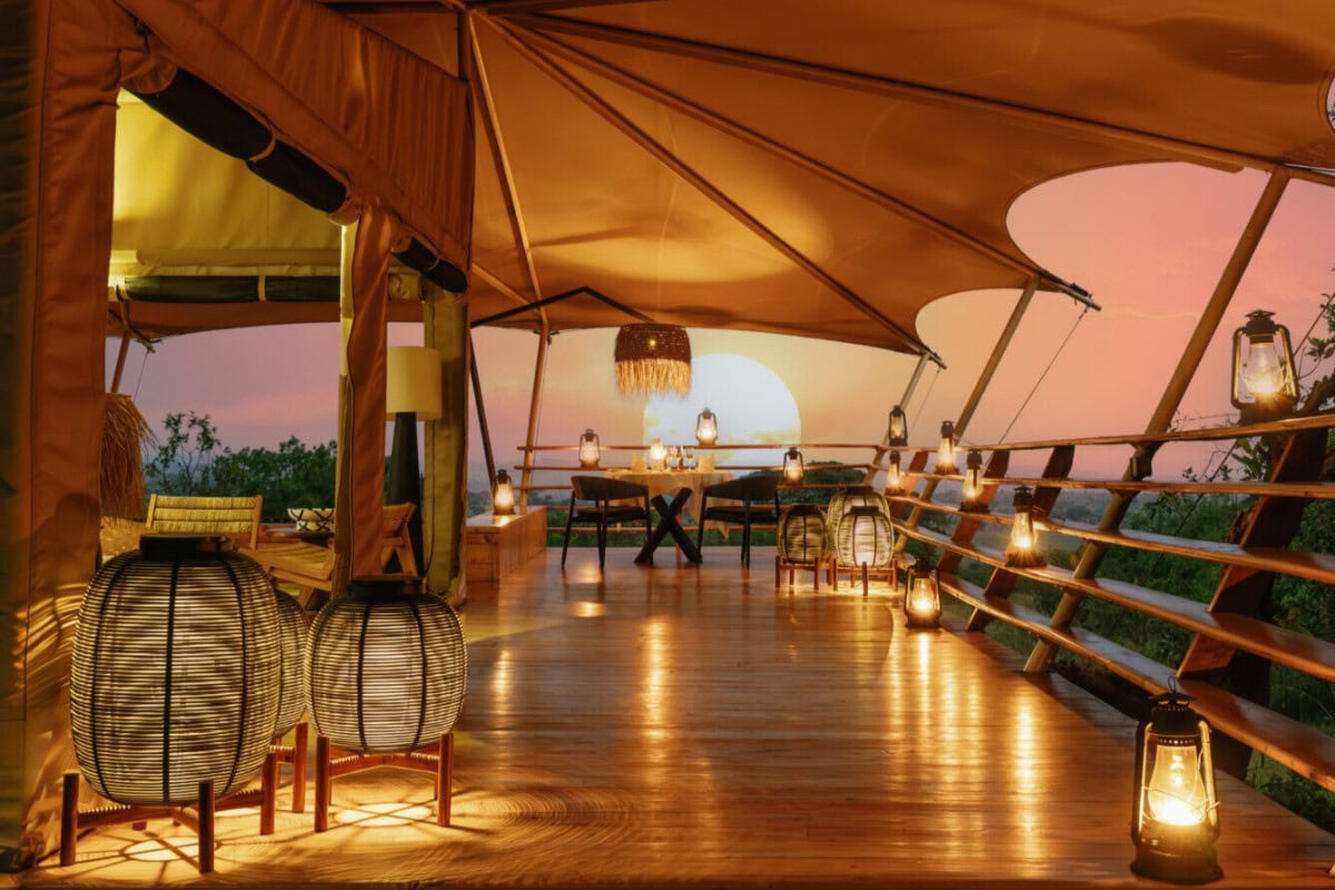 luxury african safari lodge