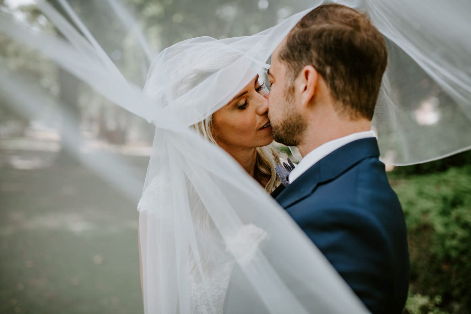 048 Hochzeitsfotograf Köln Adenbachhütte Hochzeit Adenbachhütte Hochzeit NRW Martin Luther Kirche Neuenahr Köln Bad Neuenahr Boho Vintage Hippie Elopement Vera Prinz 048 Hochzeitsfotograf Köln Adenbachhütte Hochzeit Adenbachhütte Hochzeit NRW Martin Luther Kirche Neuenahr Köln Bad Neuenahr Boho Vintage Hippie Elopement Vera Prinz