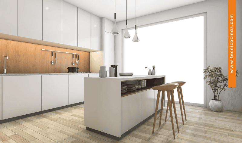 Ideas para decorar cocina: tonos blancos y café (madera)