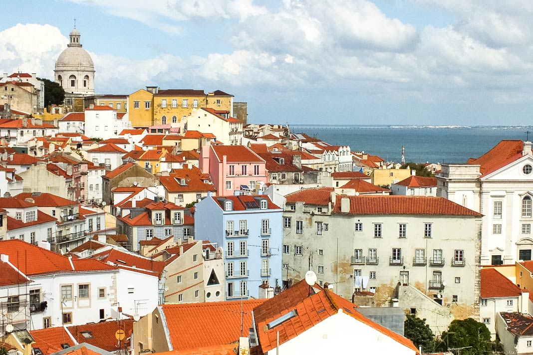 Blick über das Stadtviertel Alfama