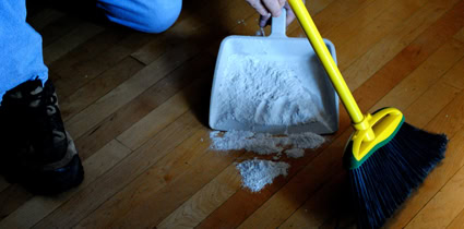 Sweeping Asbestos Joint Compound Sweeping Asbestos Mud