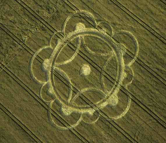 The congregation he was sent to to bring back to worship the Son turned him into what he is, by turning him against G-d. They are shown as half and not whole angels they are half hearted. Like many men of G-d I have come to know.