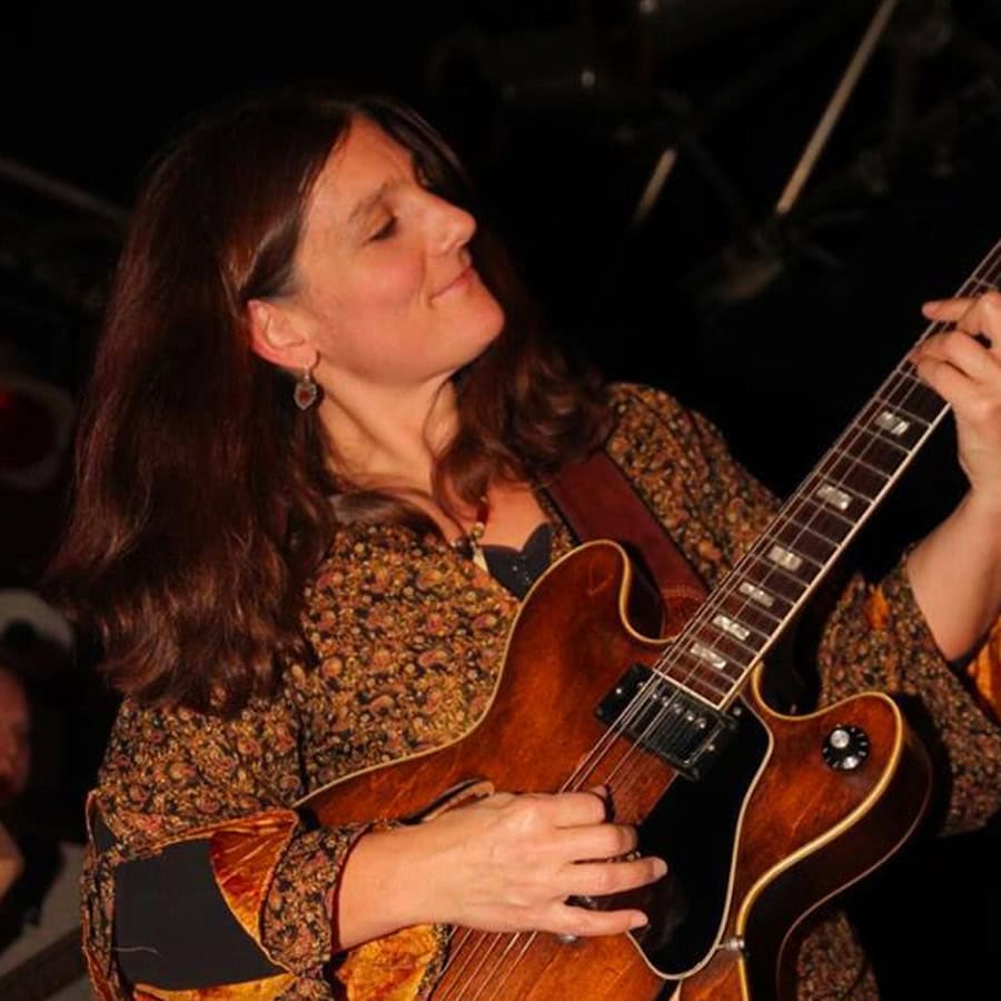 Miriam Broady Ingolstadt Gitarrenlehrerin