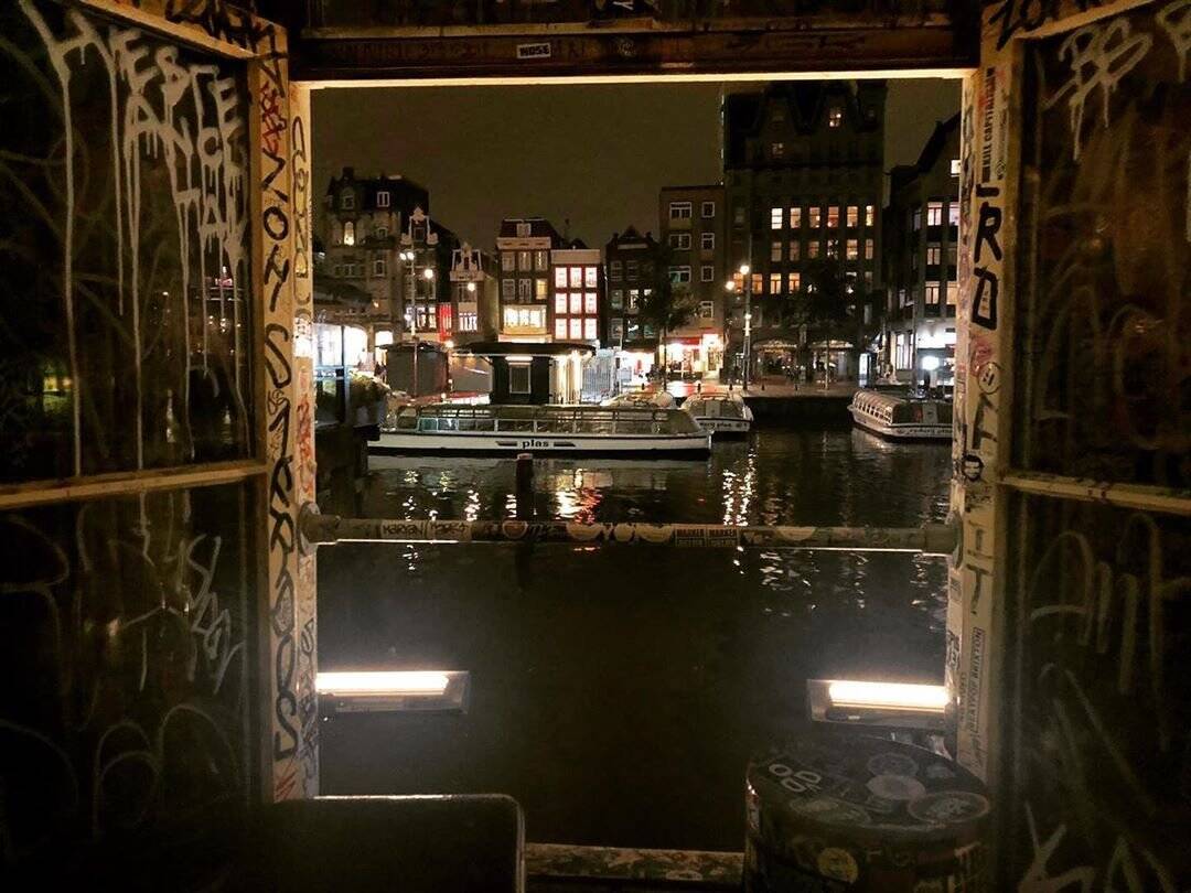 Café Hill Street Blues closes its doors.