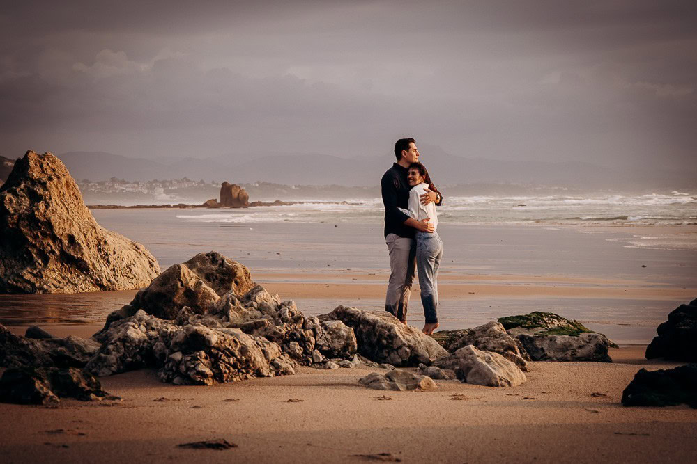 Seance couple en bord de plage