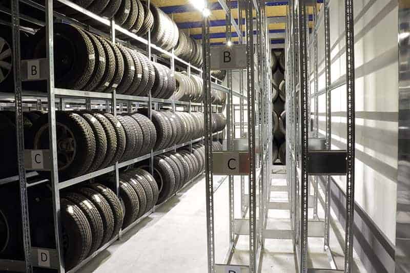 Kfz-Werkstatt von ELF Reifenlager Werkstatthalle bauen für Kfz-Werkstatt, Reifenlager