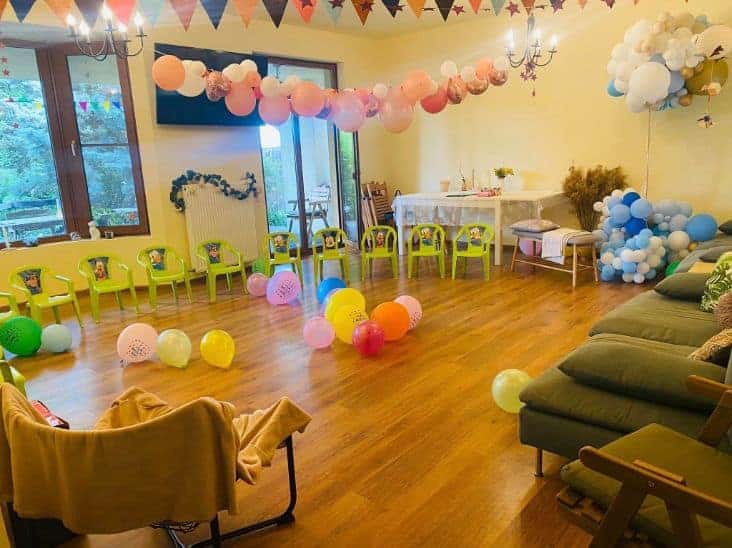 Curtea de Vara interior Locuri de Petreceri in Aer Liber pentru Copii Bucuresti