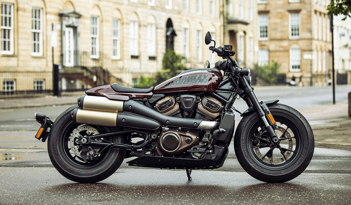 The Harley-Davidson Sportster S Debuts โBobberโ Aesthetic & New Engine