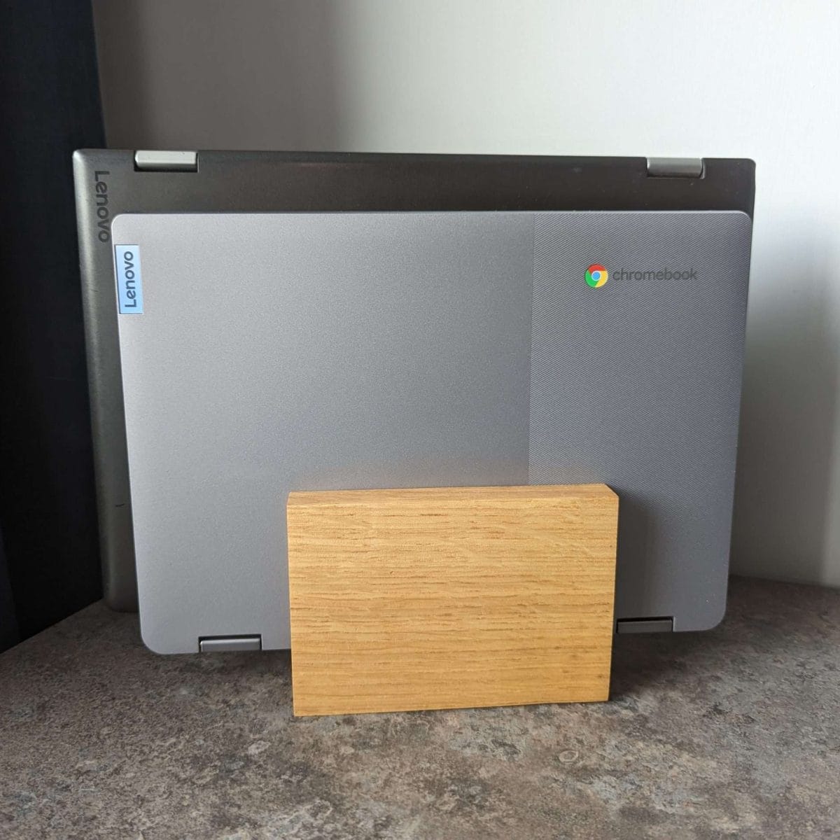 Vertical Laptop Stands-Oak/Black Walnut/Purpleheart