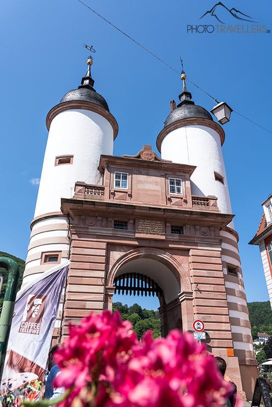 Das Tor der Alten Brücke in Heidelberg