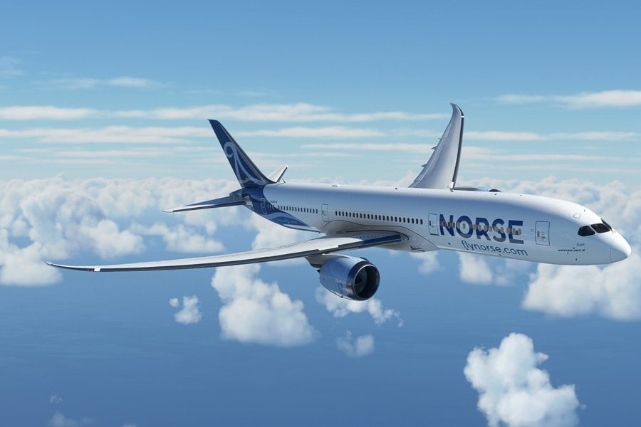 Norse airliner flying.
