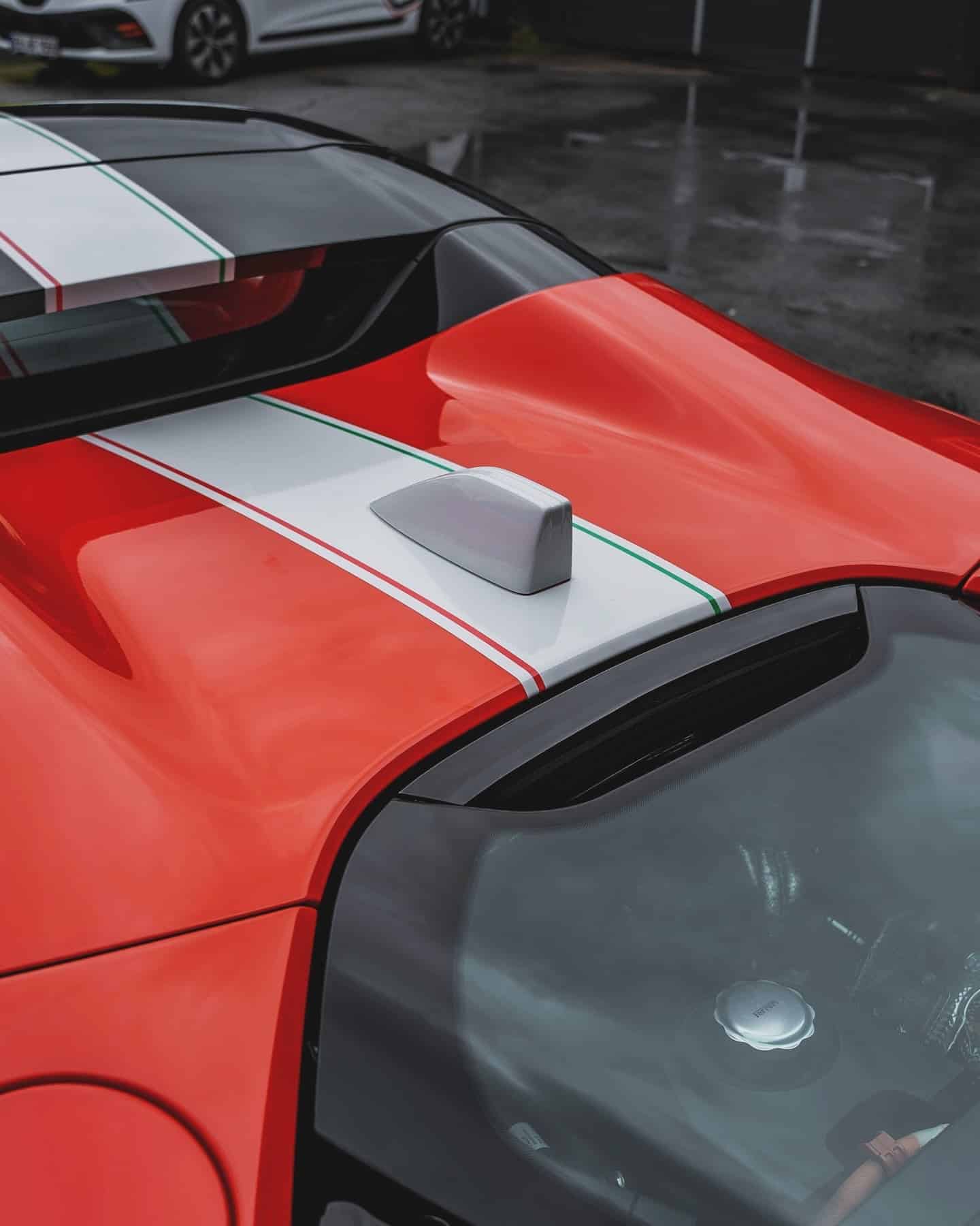 Dekor für Ferrari Tricolor