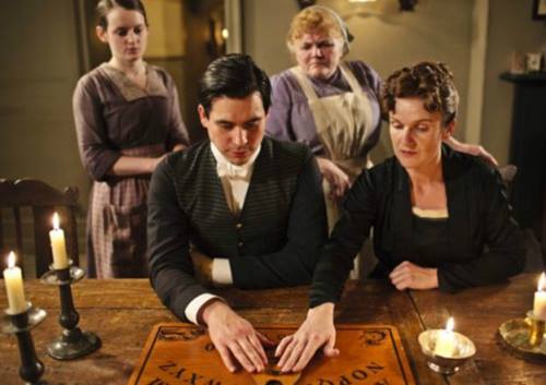 Downton Abbey | Season 2 Christmas Special | Ouija board seance Downton Abbey | Season 2 Christmas Special | Ouija board seance