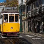 Reiseziele im Herbst, herbst - Lissabon Test Gelbes Tram in Alfama - Lissabon Sehenswürdigkeiten