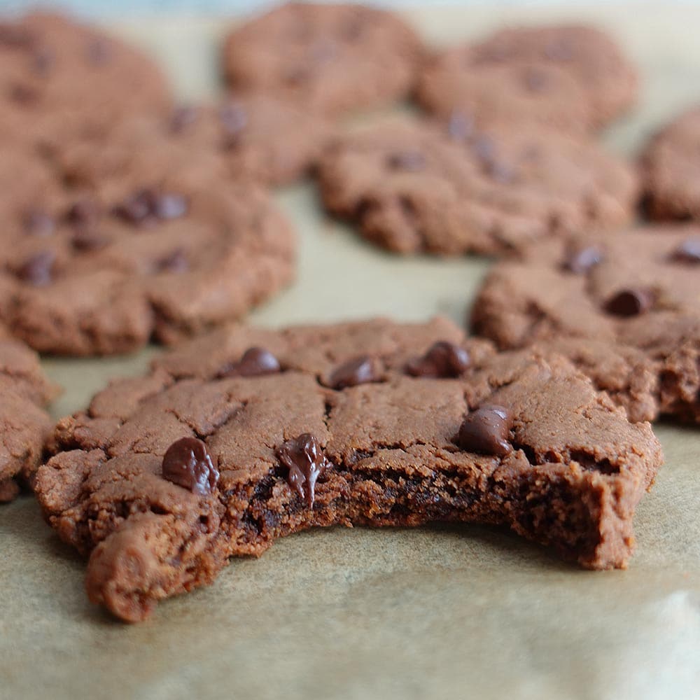 Easy Peanut Butter Nutella Cookies