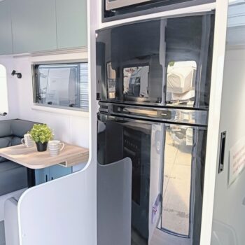 3746-Grand-City-Royale-18