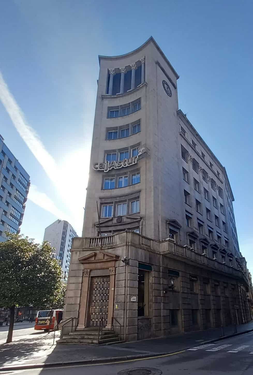 Unicaja Banco - Edificio Monte de Piedad Gijón