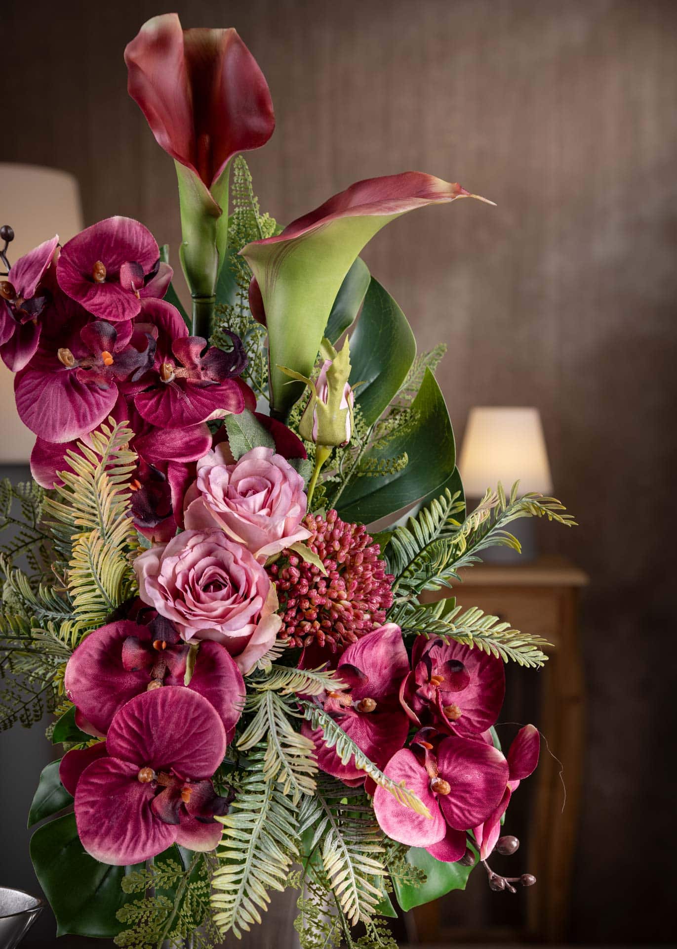 Lovmeety Fiori di Orchidea Artificiali in Vaso, Pianta di Fiori di Orchidea Finta Bianca dal Tocco Realistico Fiori di Orchidea Phalaenopsis Finti in Vaso per Interni Scrivania Ufficio Casa Matrimonio