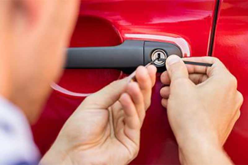 AAA Car Lockout Service: Request Roadside Assistance