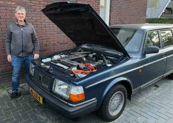 Electric Volvo 240 for sale 2 Electric Volvo and Martijn
