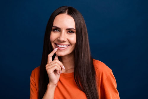 Dental Bonding vs. Veneers | Cosmetic Dentist in North Carolina
