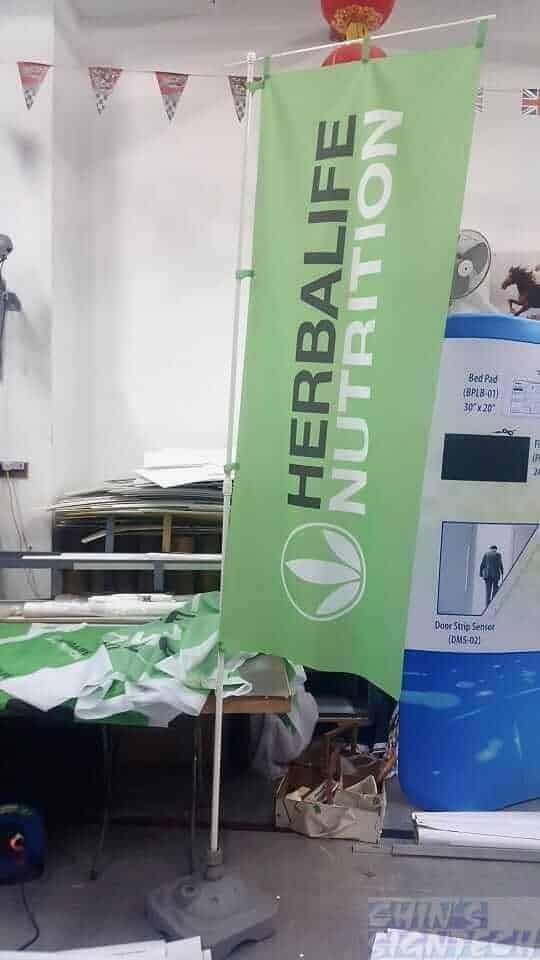 single sided flag on 3m water base flag pole (2)