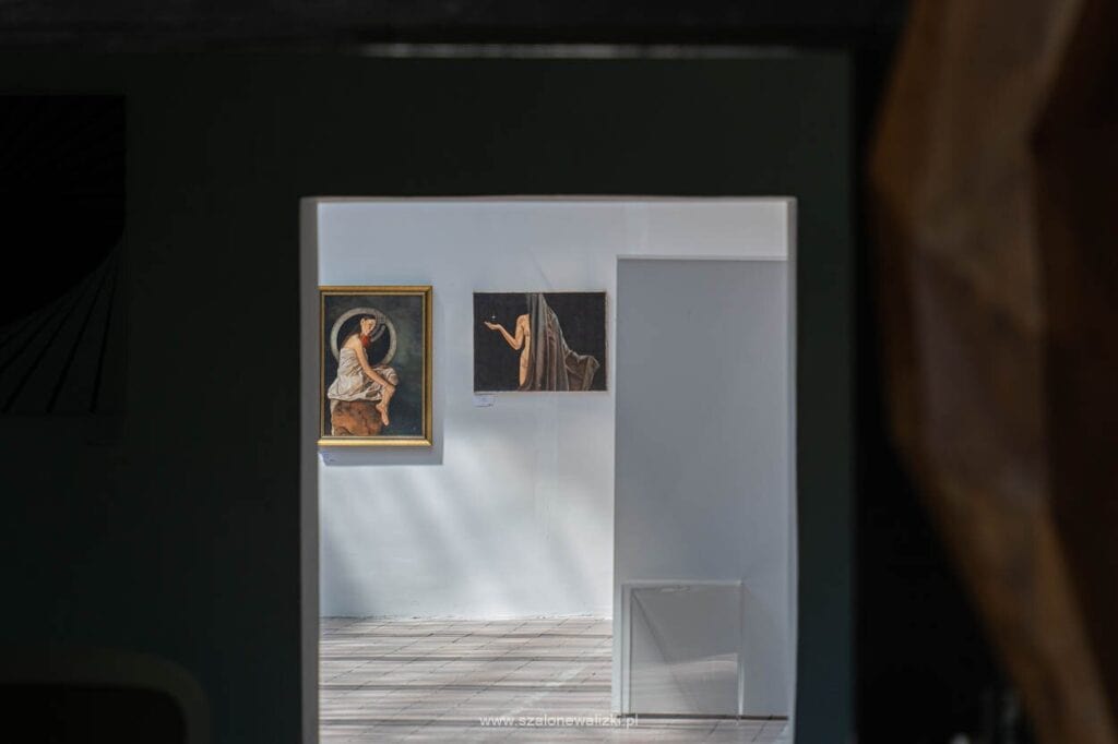 wystawa rzeźby w ćmielowie