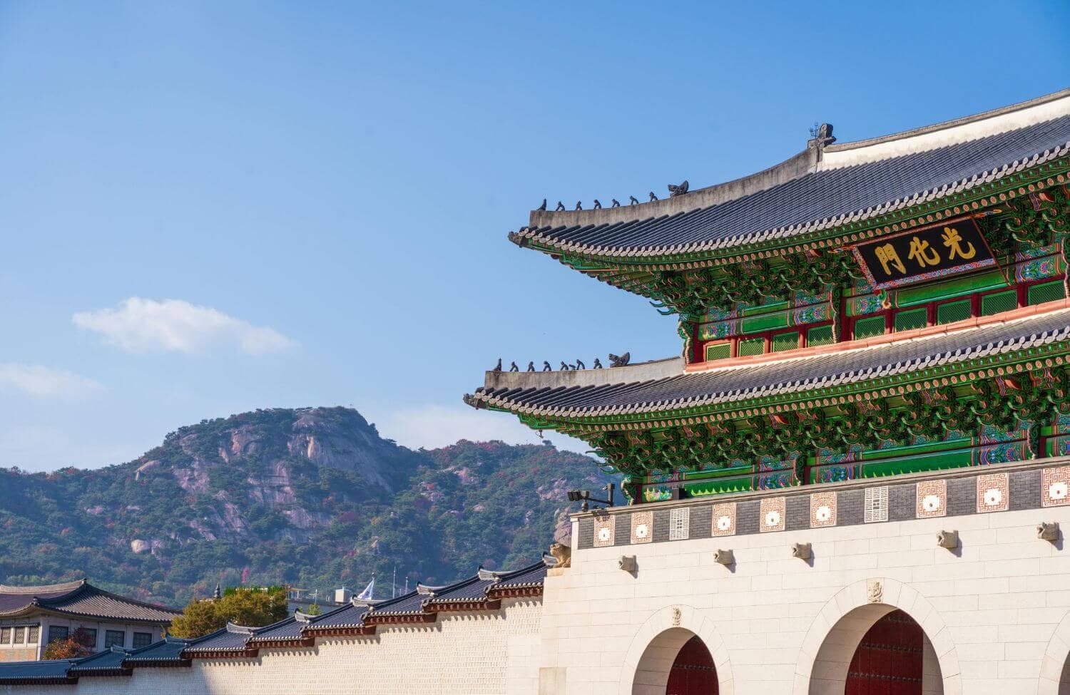 Alaska’s New Seattle–Seoul Route Comes With a Rare BOGO (and 20k-Point Awards) 3 alaskas new seattle–seoul route 1