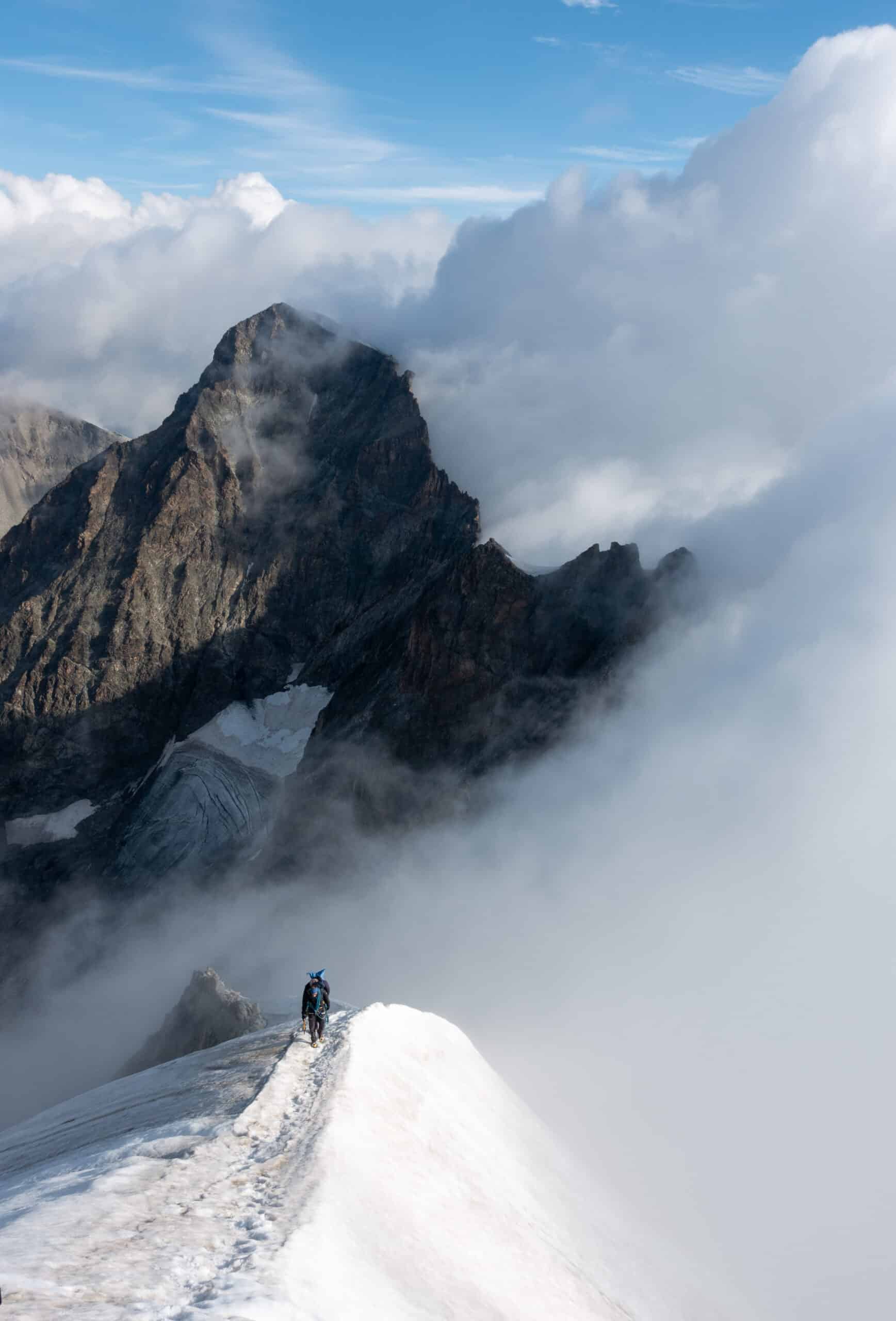 Bergsteiger auf dem Biancograt am Piz Bernina