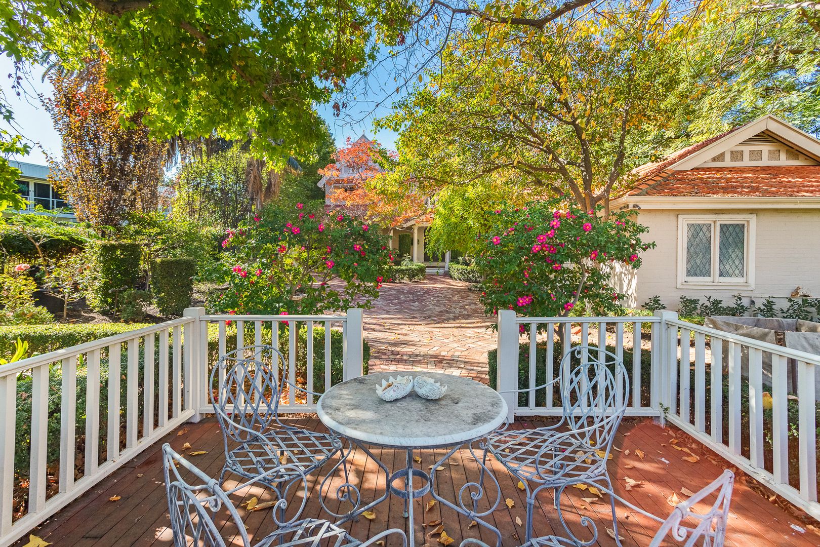 18 Richardson Avenue Claremont