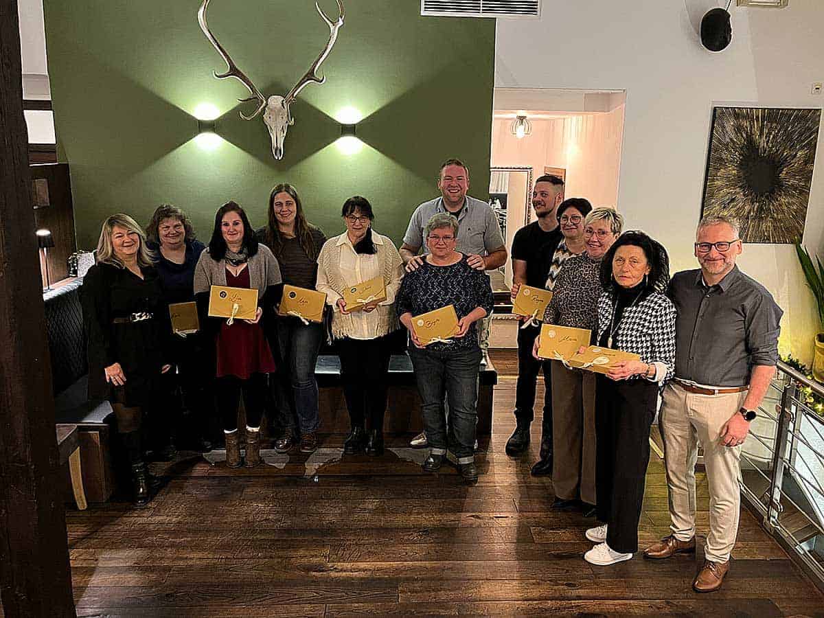 Unser Team: Ehrung langjähriger Mitarbeiter im Wellnesshotel Zum Bräu