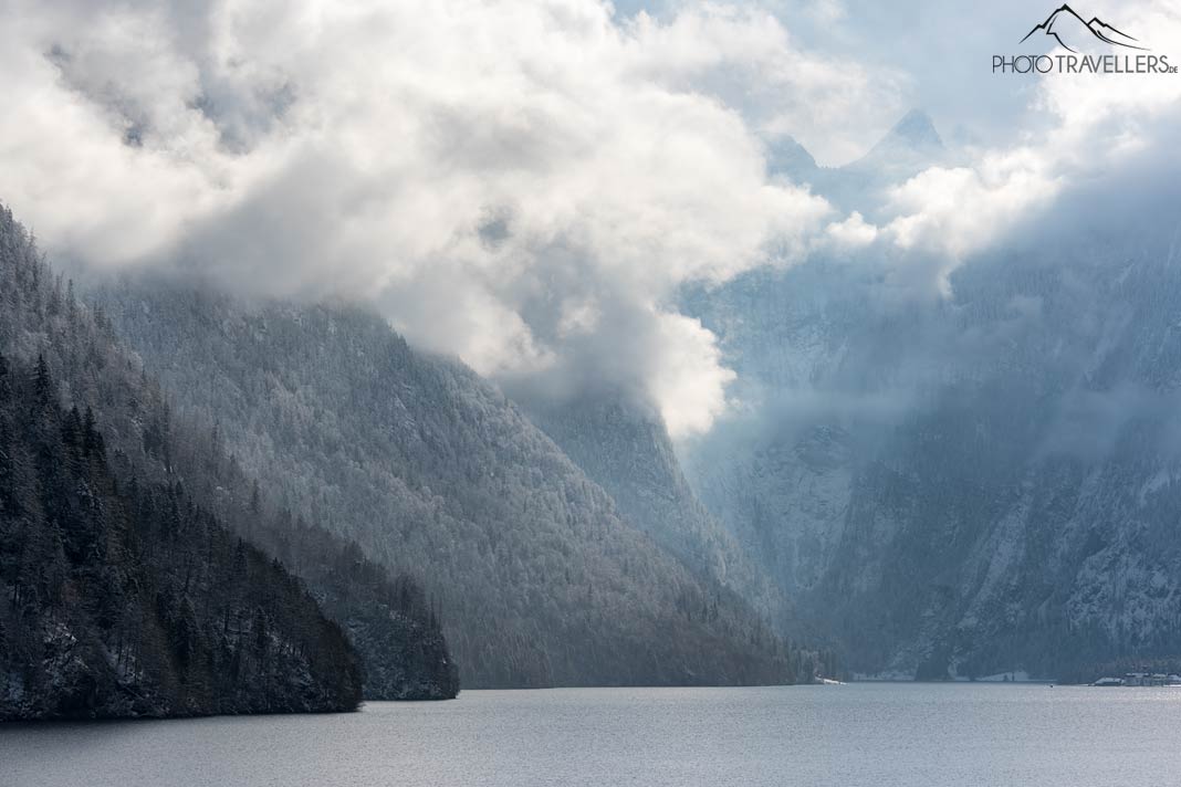 Der Königssee im Winter mit Schnee