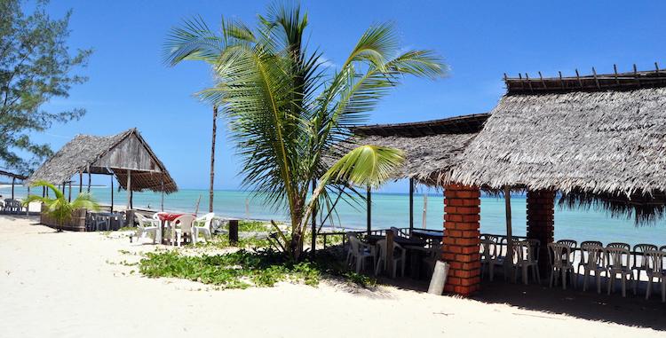 Roadtrip from Johannesburg to Pemba, crossing Maputo, Maxixe, Inchope, Nampula, Mocuba, and also visiting Ilha de Mocambique and Chocas