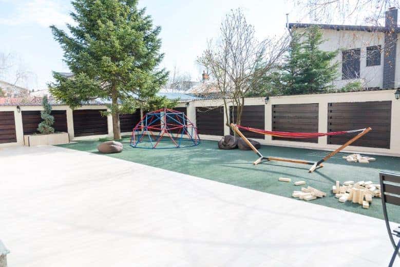 loc de joaca exterior Leapsa Locuri de Petreceri in Aer Liber pentru Copii Bucuresti