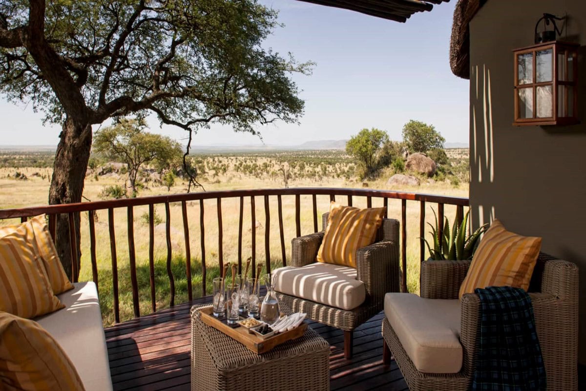 luxury african safari lodge