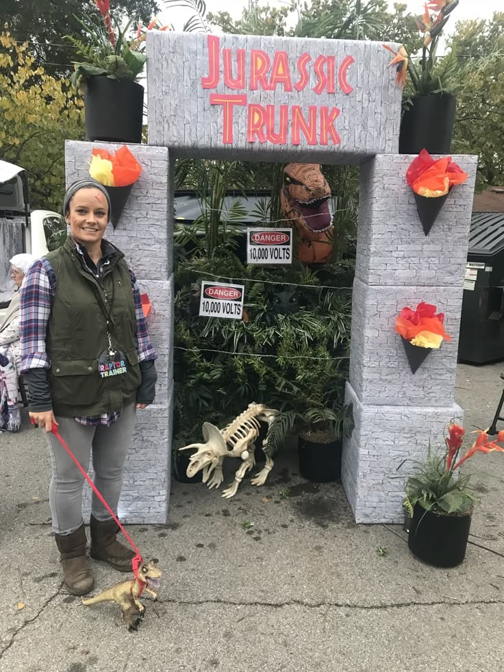 Jurassic Park Adventure Trunk or Treat idea