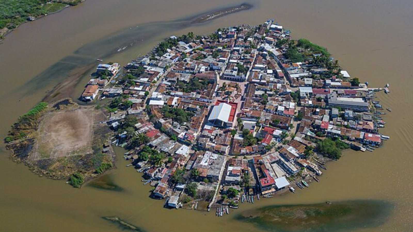 Most Stunning Mexican Islands on the Caribbean and Pacific Coasts