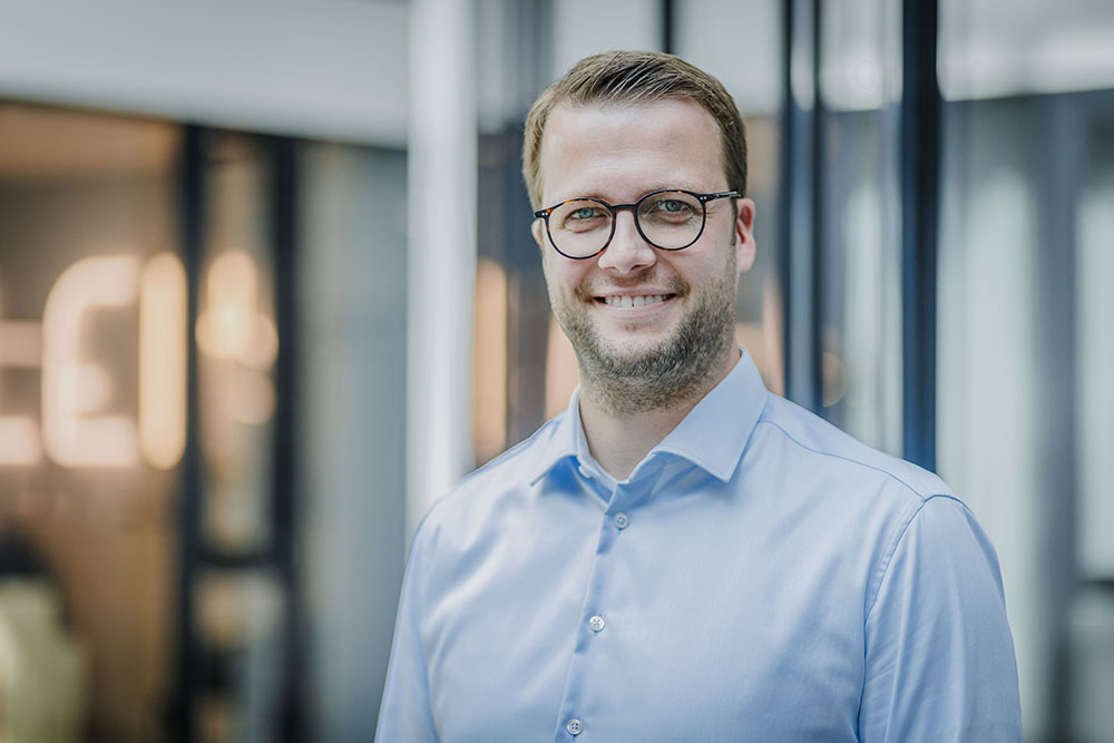 DMG-Mori-Finance-Referenz-Portrait_O8A9536