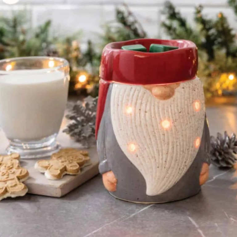 Christmas Gmones in Lights Classic T-Shirt 11 Kjahli