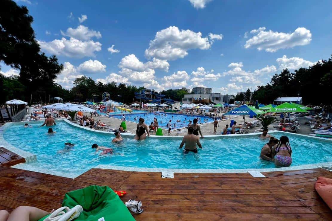 PARCURI ACVATICE BUCURESTI Magic Summer Waves piscine