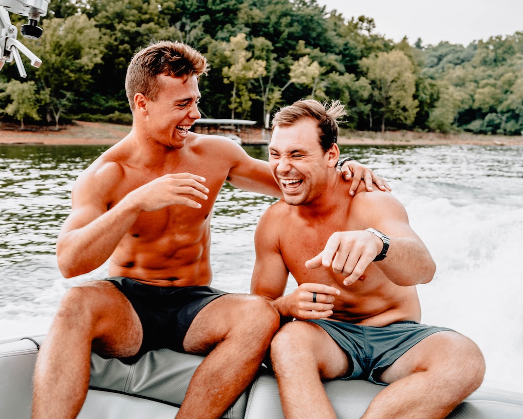 How to Choosing the Perfect Gay Dating App Profile Picture 4 gay dating app